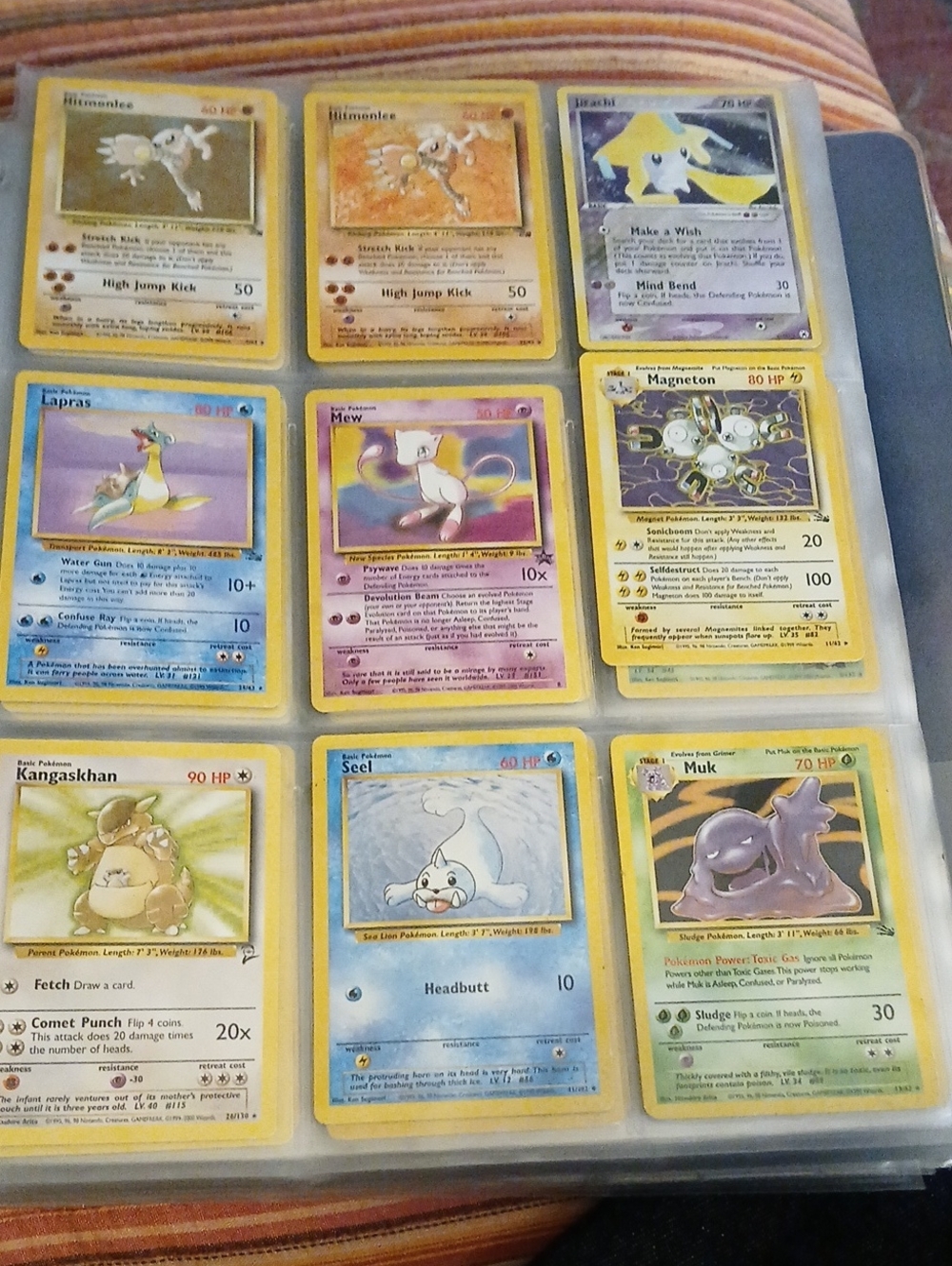 PokémonTrading Cards! 29 Pages Of Vtg Collectible Cards In Binder - Picture 2 of 9